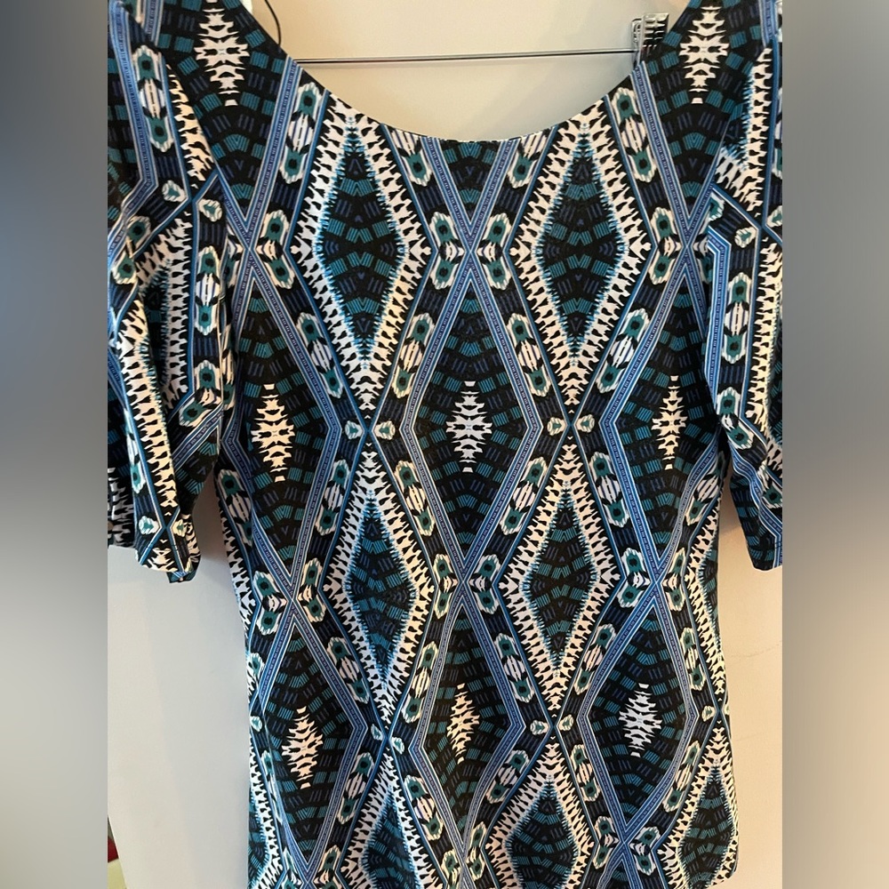 TART COLLECTION ladies top size M